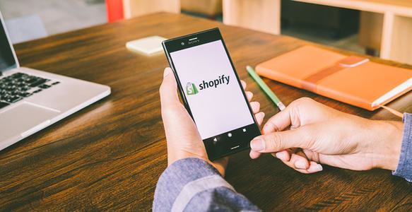 “李佳琦”们出海 TikTok宣布和Shopify合作直播带货